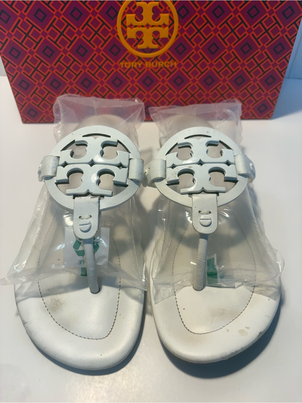 Tory Burch White Logo Miller Thong Sandals - White size 9